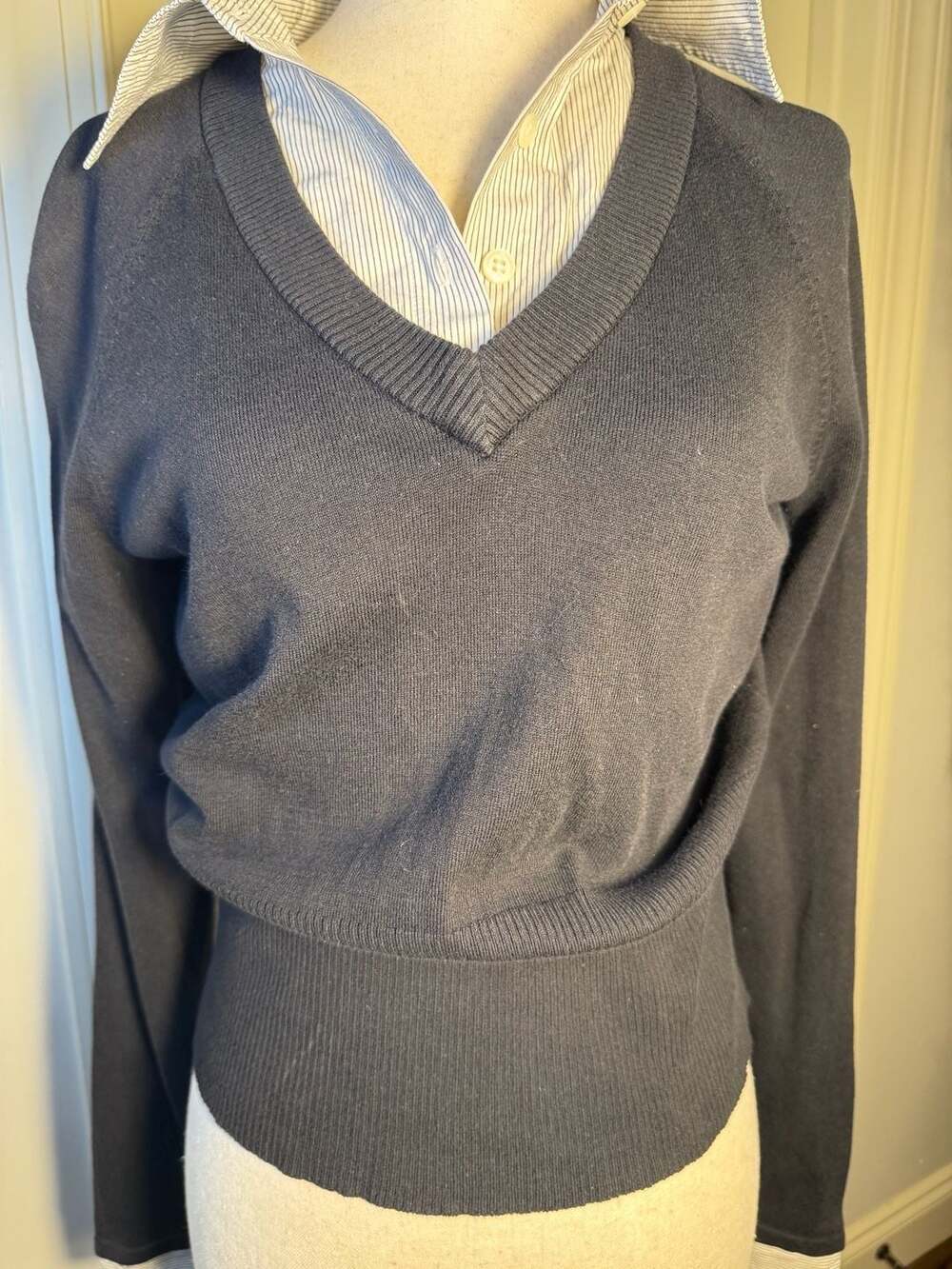 The Limited Mock Shirt Layered V Neck Sweater Size S Black Y2K h1497